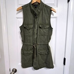 Universal Thread Women's‎ Army Green Sleeveless Cargo Button Down Vest M